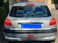 Gebraucht Peugeot 206 Style 75 PS (55 kW) 2001 Grau Limousine