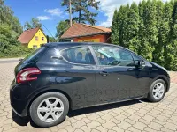 Gebraucht Peugeot 208 Active 92 PS (67 kW) 2012 Perla nera/metallic Kleinwagen