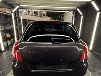 Gebraucht Suzuki Swift Club 94 PS (69 kW) 2015 Schwarz Kleinwagen