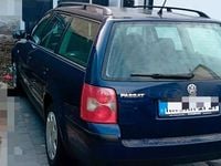 Gebraucht VW Passat 102 PS (75 kW) 2002 Blau Kombi