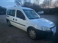 Gebraucht Opel Combo 94 PS (69 kW) 2010 Weiß Van / Kleinbus