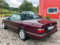 Gebraucht Mercedes E200 136 PS (100 kW) 1997 Rot Cabrio