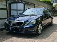 Gebraucht Mercedes E220 170 PS (125 kW) 2012 Blau Kombi