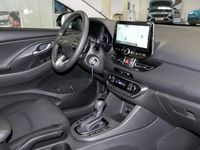 Gebraucht Hyundai i30 Comfort 160 PS (117 kW) 2023 Phantom black / mic Limousine