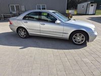 Gebraucht Mercedes C240 Elegance 170 PS (125 kW) 2001 Silber Limousine
