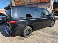 Neu VW Multivan Style 150 PS (110 kW) 2025 Deep black perleffekt Van