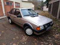 Gebraucht Ford Escort 69 PS (50 kW) 1984 Gold Limousine
