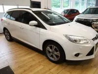 Gebraucht Ford Focus SYNC Edition 150 PS (110 kW) 2014 Weiß Limousine