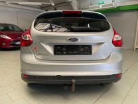 Gebraucht Ford Focus 125 PS (91 kW) 2011 Silber Limousine