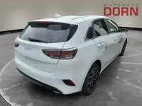 Gebraucht Kia Ceed 101 PS (74 kW) 2024 Weiß Kleinwagen