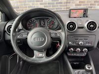 Używany Audi A1 S-Line 122 KM (89 kW) 2011 Szary Hatchback