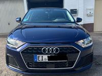 Gebraucht Audi A1 Sportback 95 PS (69 kW) 2024 Blau Kleinwagen
