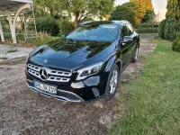 Gebraucht Mercedes GLA180 122 PS (89 kW) 2019 Schwarz SUV