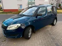 Gebraucht Skoda Roomster 75 PS (55 kW) 2014 Blau Van / Kleinbus