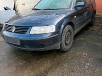 Gebraucht VW Passat 105 PS (77 kW) 1999 Blau Kombi