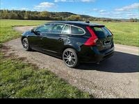 Second-hand Volvo V60 150 CP (110 kW) 2016 Negru Break