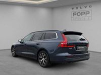 Gebraucht Volvo V60 145 PS (106 kW) 2024 Kombi