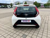 Gebraucht Toyota Aygo 72 PS (52 kW) 2021 Weiß Kleinwagen