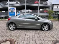 Gebraucht Peugeot 207 Active 156 PS (114 kW) 2012 Lack grau ermitage/metallic Cabrio