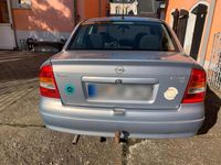 Gebraucht Opel Astra 90 PS (66 kW) 2000 Silber Limousine