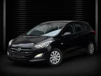Gebraucht Hyundai i30 Classic 101 PS (74 kW) 2017 Schwarz Kombi