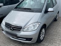 Gebraucht Mercedes A160 95 PS (69 kW) 2012 Silber Kleinwagen