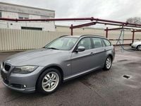Gebraucht BMW 318 143 PS (105 kW) 2011 Spacegrau metallic Kombi
