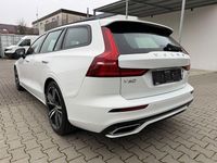 Gebraucht Volvo V60 R-Design 250 PS (183 kW) 2019 Weiß Kombi