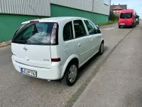 Używany Opel Meriva Edition 90 KM (66 kW) 2010 Biały Minivan