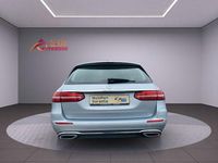 Gebraucht Mercedes E300 Avantgarde 194 PS (142 kW) 2022 Silber Kombi
