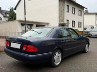 Gebraucht Mercedes E320 220 PS (161 kW) 1996 Andere farben Limousine