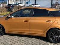 Gebraucht Hyundai i20 Trend 101 PS (74 kW) 2015 Orange Kleinwagen