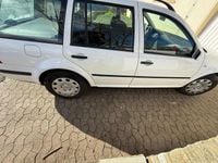 Gebraucht VW Golf IV 105 PS (77 kW) 2005 Weiß Kleinwagen
