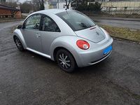 Gebraucht VW New Beetle 102 PS (75 kW) 2010 Silber Kleinwagen