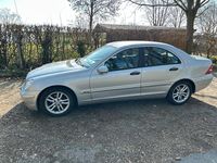 Gebraucht Mercedes C180 143 PS (105 kW) 2004 Silber Coupé