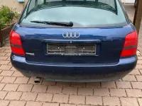 Gebraucht Audi A4 125 PS (91 kW) 1996 Blau Kombi