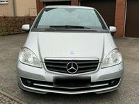 Gebraucht Mercedes A180 109 PS (80 kW) 2011 Silber Limousine