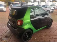 Gebraucht Smart ForTwo Cabrio 41 kW (56 PS) 2017 Schwarz Cabrio