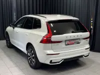 Gebraucht Volvo XC60 Plus 197 PS (144 kW) 2022 Weiß SUV