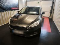 Usata Ford Focus 120 CV (88 kW) 2016 Grigio Station wagon