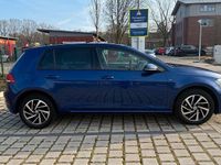 Gebraucht VW Golf VII Join 116 PS (85 kW) 2018 Blau Limousine