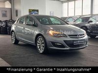 Gebraucht Opel Astra 101 PS (74 kW) 2012 Silbersee/silver lake Kleinwagen