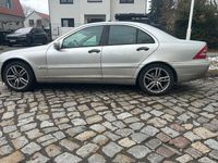 Gebraucht Mercedes 240 170 PS (125 kW) 2001 Silber Limousine
