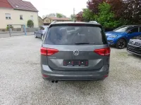 Gebraucht VW Touran Pro 150 PS (110 kW) 2018 Grau Van / Kleinbus