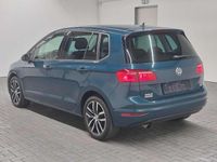 Gebraucht VW Golf Sportsvan Sound 110 PS (80 kW) 2017 Grün Van / Kleinbus