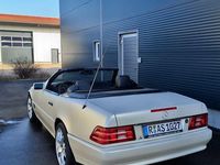 Gebraucht Mercedes SL300 231 PS (169 kW) 1992 Weiß Cabrio