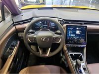 Neu Lexus LBX 136 PS (100 kW) 2025 Gelb (sonnengelb) SUV