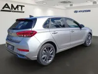 Neu Hyundai i30 Advantage 101 PS (74 kW) 2026 Shimmering silver Limousine