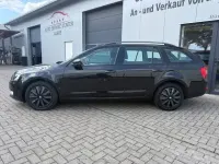 Gebraucht Skoda Octavia Ambition 105 PS (77 kW) 2014 Cerna magic/black magic Kombi