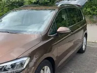 Gebraucht VW Touran Highline 150 PS (110 kW) 2015 Braun Van / Kleinbus